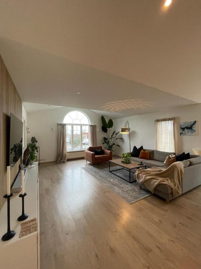 4-Bedroom Villa With Private Gym And Hot-Tub Reykjavik Exterior photo